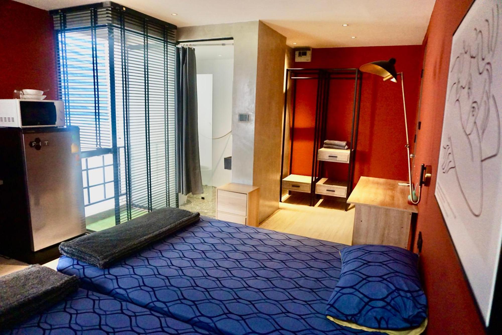 Silom Soi 3 Hash Apartment Hip And Funky With Rooftop View Bangkok Dış mekan fotoğraf